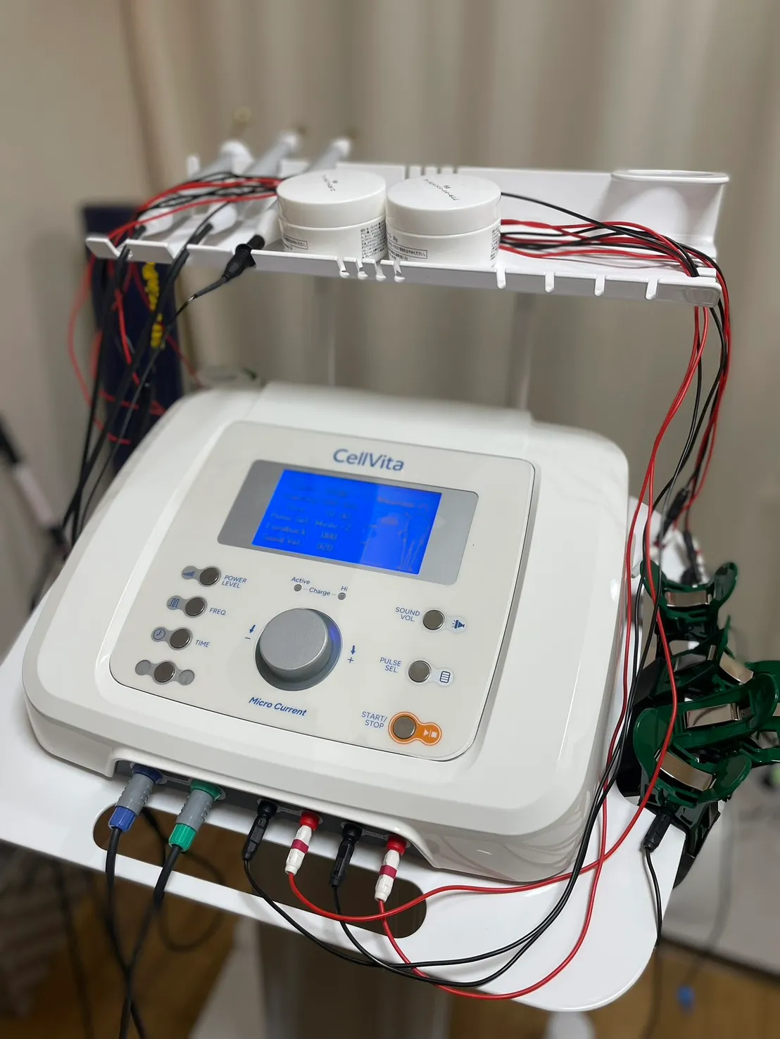 微弱電流治療器 CellVita（セルヴィータ）
